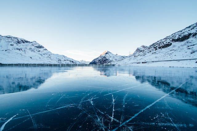 Auto-enrolment thresholds frozen — what it means for you