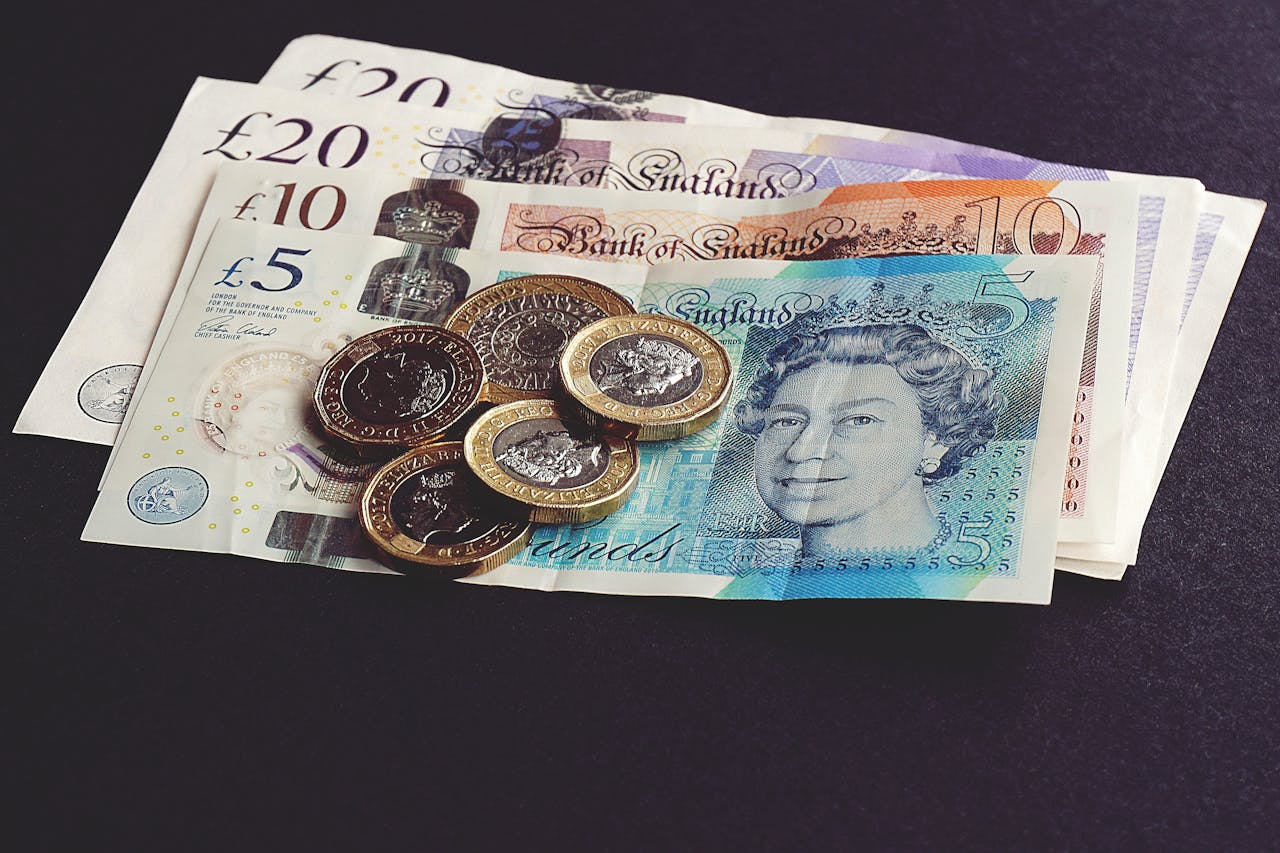 UK State Pension likely to rise by £460 in 2025