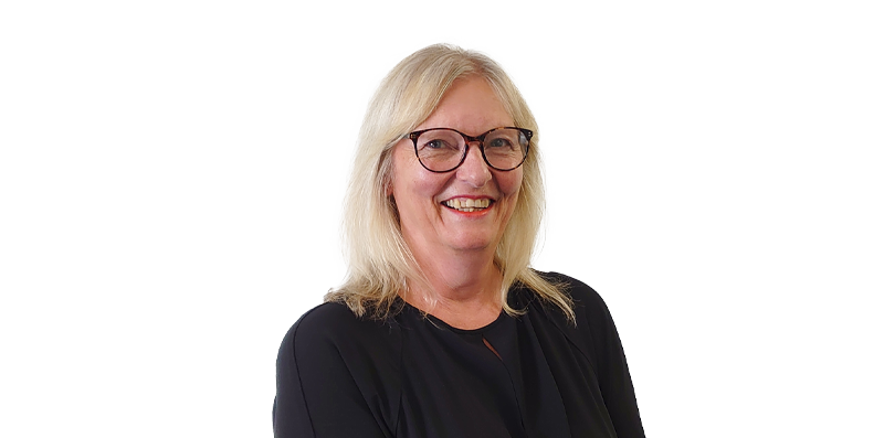 Photograph of Denise Hyland